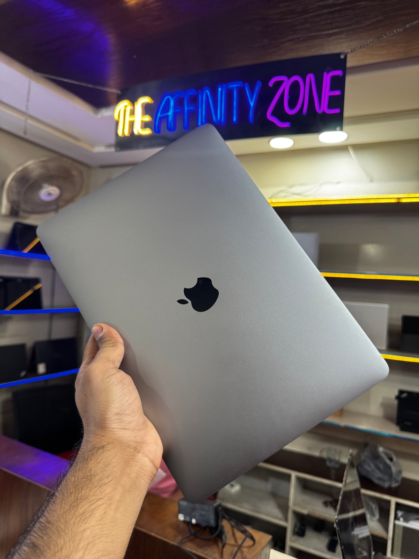 Apple MacBook Air M1 2020 13 Inch with 8GB RAM and 256GB Storage