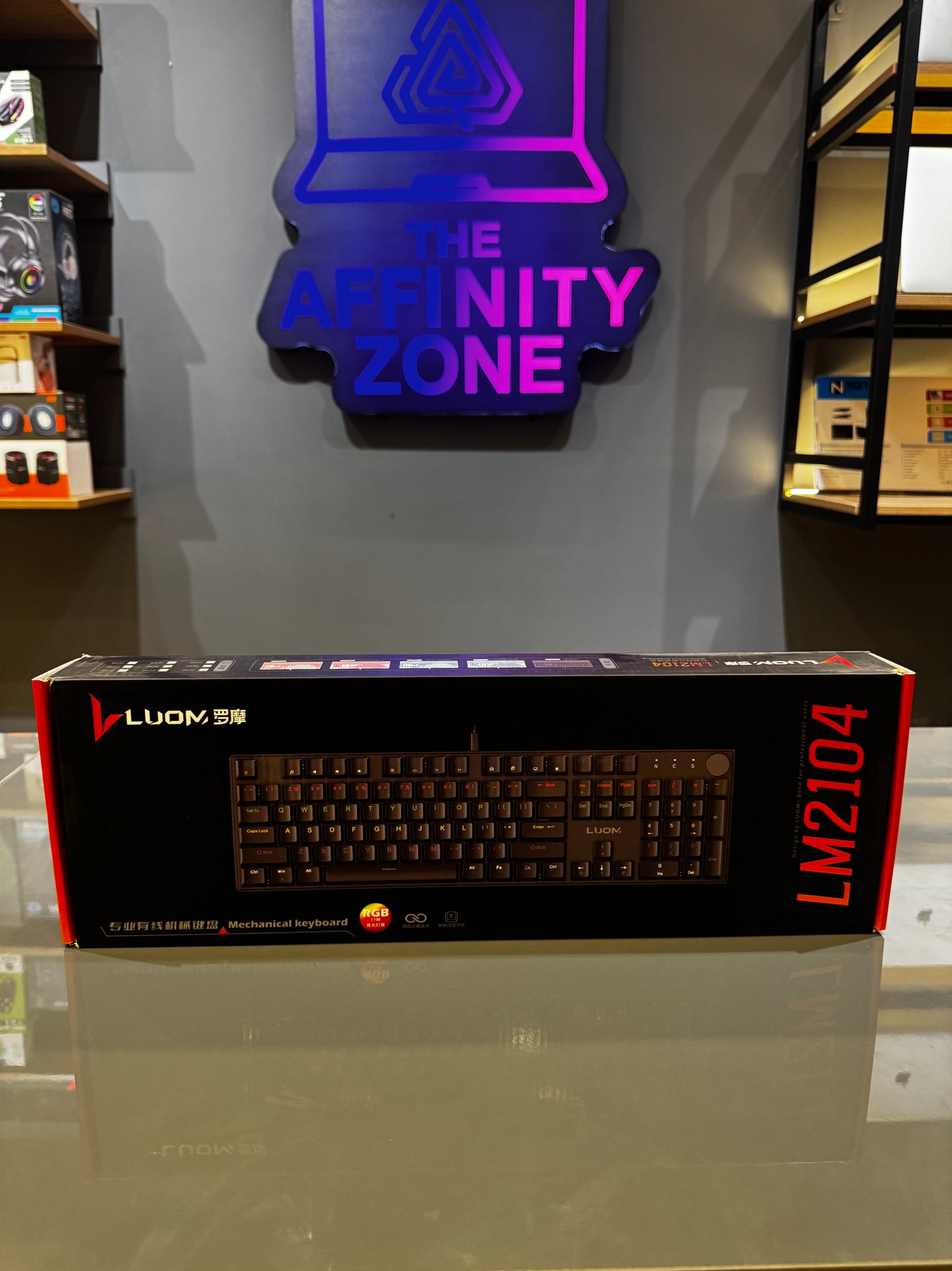 LUOM LM2104 Professional Wired Mechanical Keyboard | Full-Size 104-Key | RGB Backlit | Type-C | Pink & White