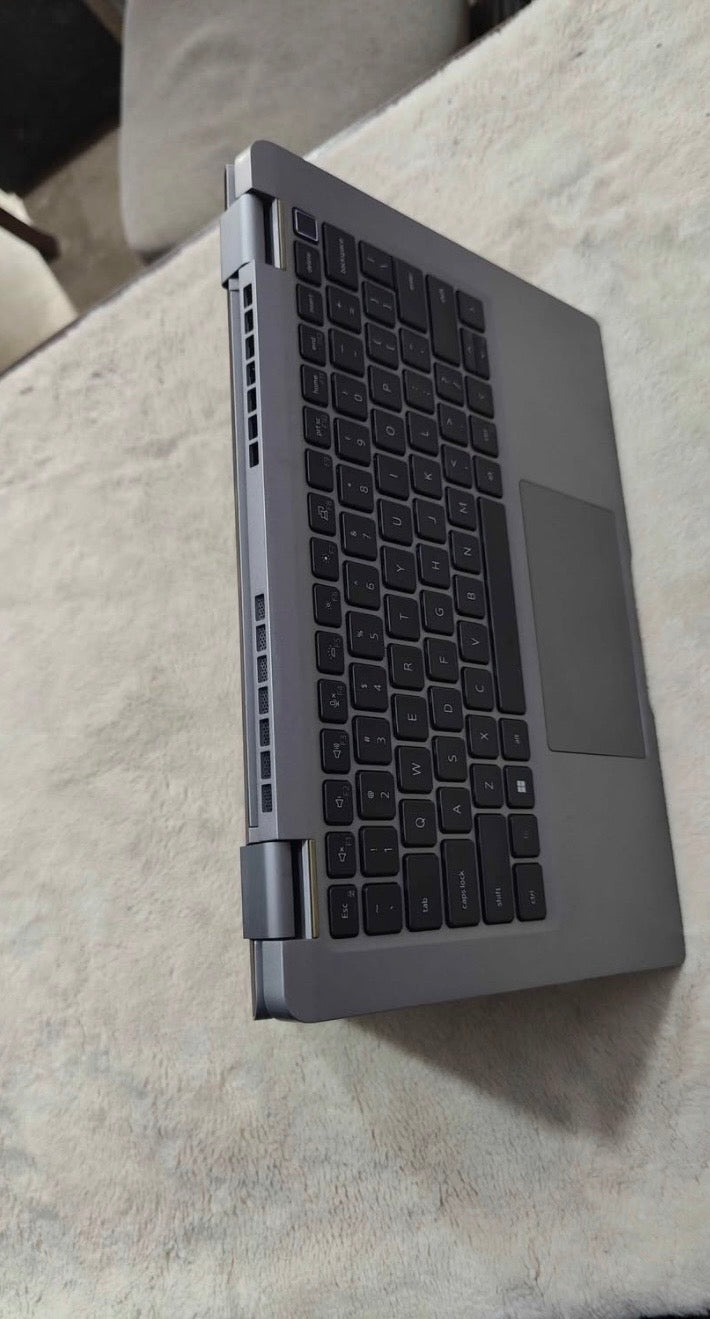 Dell Latitude 5330 2-in-1 – Core i5 12th Gen | 8GB RAM | 256GB SSD | Touchscreen