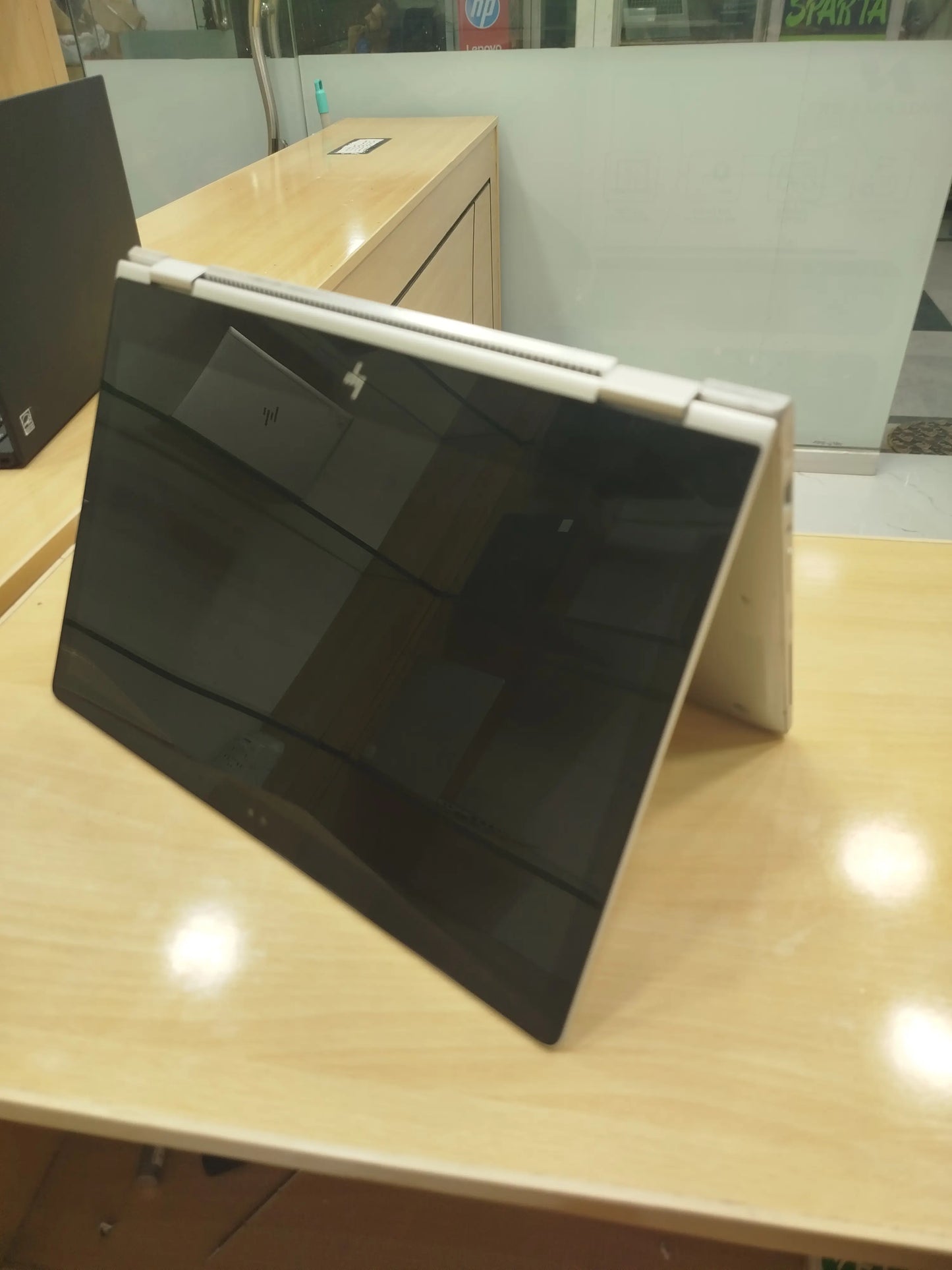 HP EliteBook x360 1030 G2 SSD — Intel Core i5 · 7th Gen · 8GB / 256GB SSD · 13.30" touchscreen