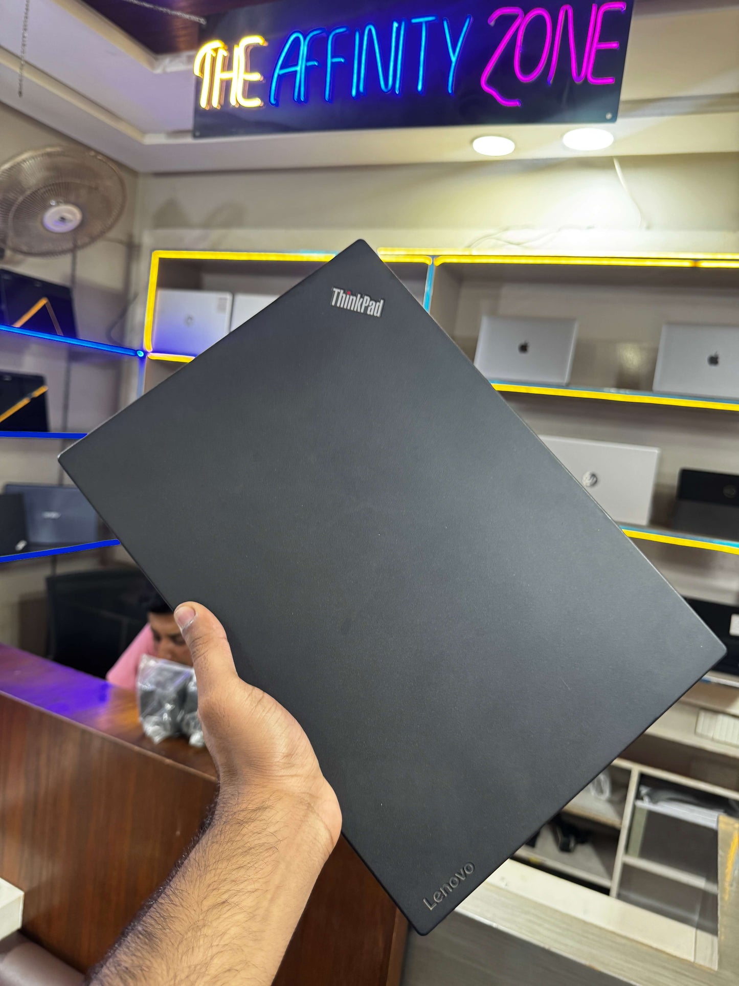Lenovo ThinkPad T460p Core i5 6th Gen Laptop with 8GB RAM and 256GB SSD
