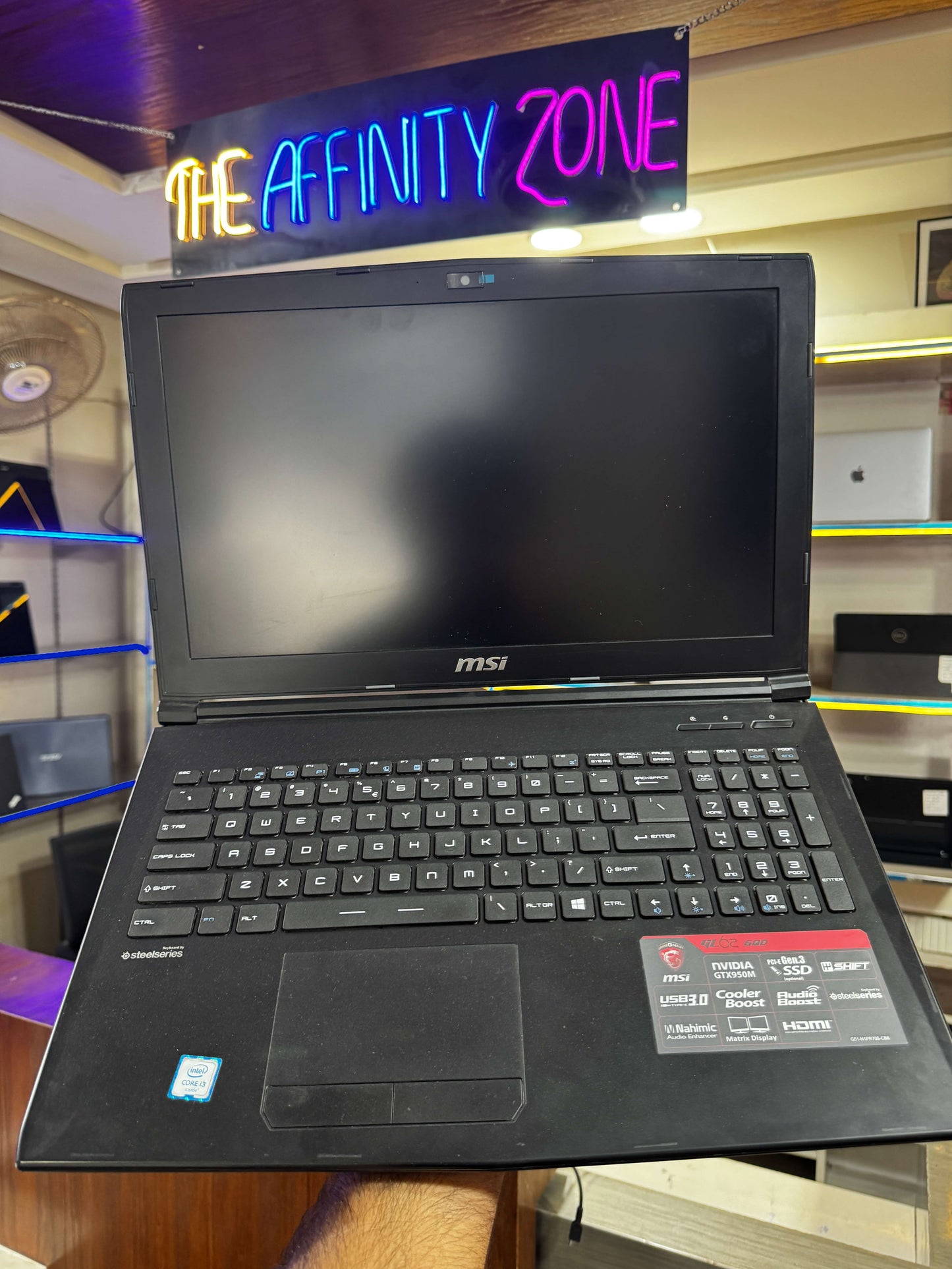 MSI GL62 6QD Core i7 6th Gen HQ Gaming Laptop with 8GB RAM, 128GB SSD and Nvidia GTX 950M 2GB Graphics