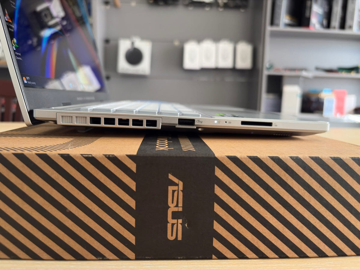 ASUS Vivobook Pro 15 N6506MU Core Ultra 7 155H – 16GB RAM | 1TB NVMe SSD | RTX 4050 6GB | 3K OLED 120Hz