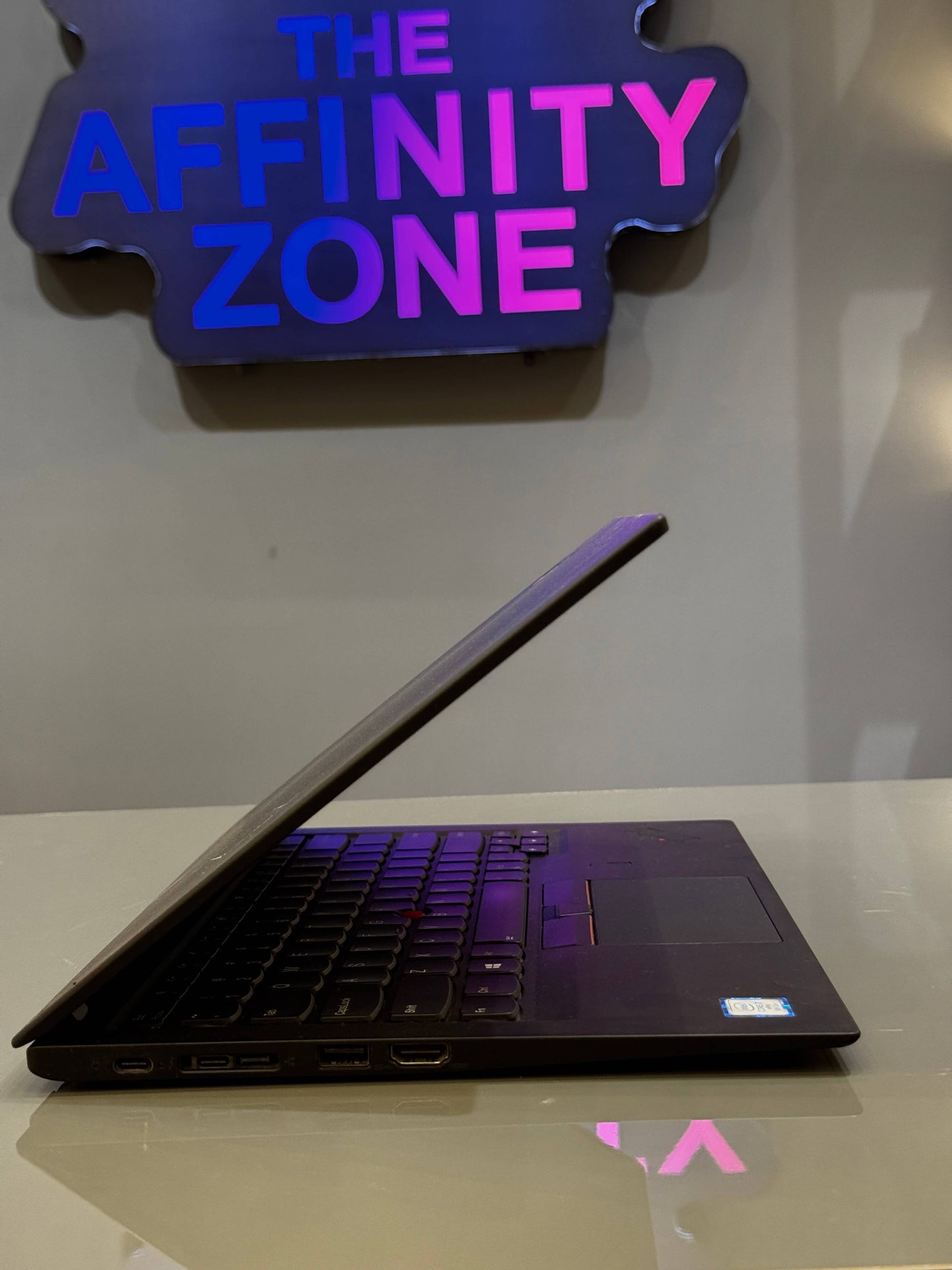 Lenovo ThinkPad X1 Carbon Core i7 8th Gen Laptop with 16GB RAM and 256GB NVMe SSD