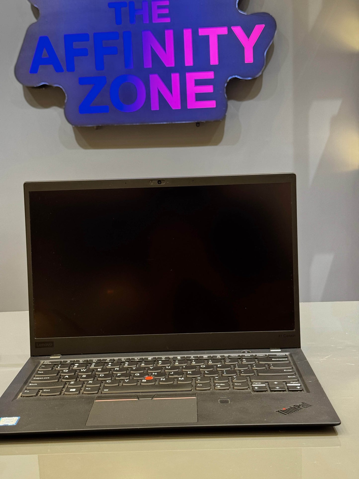 Lenovo ThinkPad X1 Carbon Core i7 8th Gen Laptop with 16GB RAM and 256GB NVMe SSD